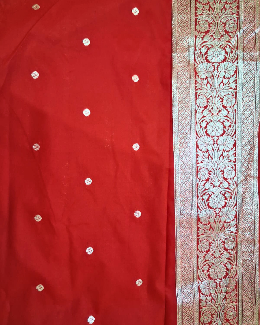 Laal Noor Art Silk Saree