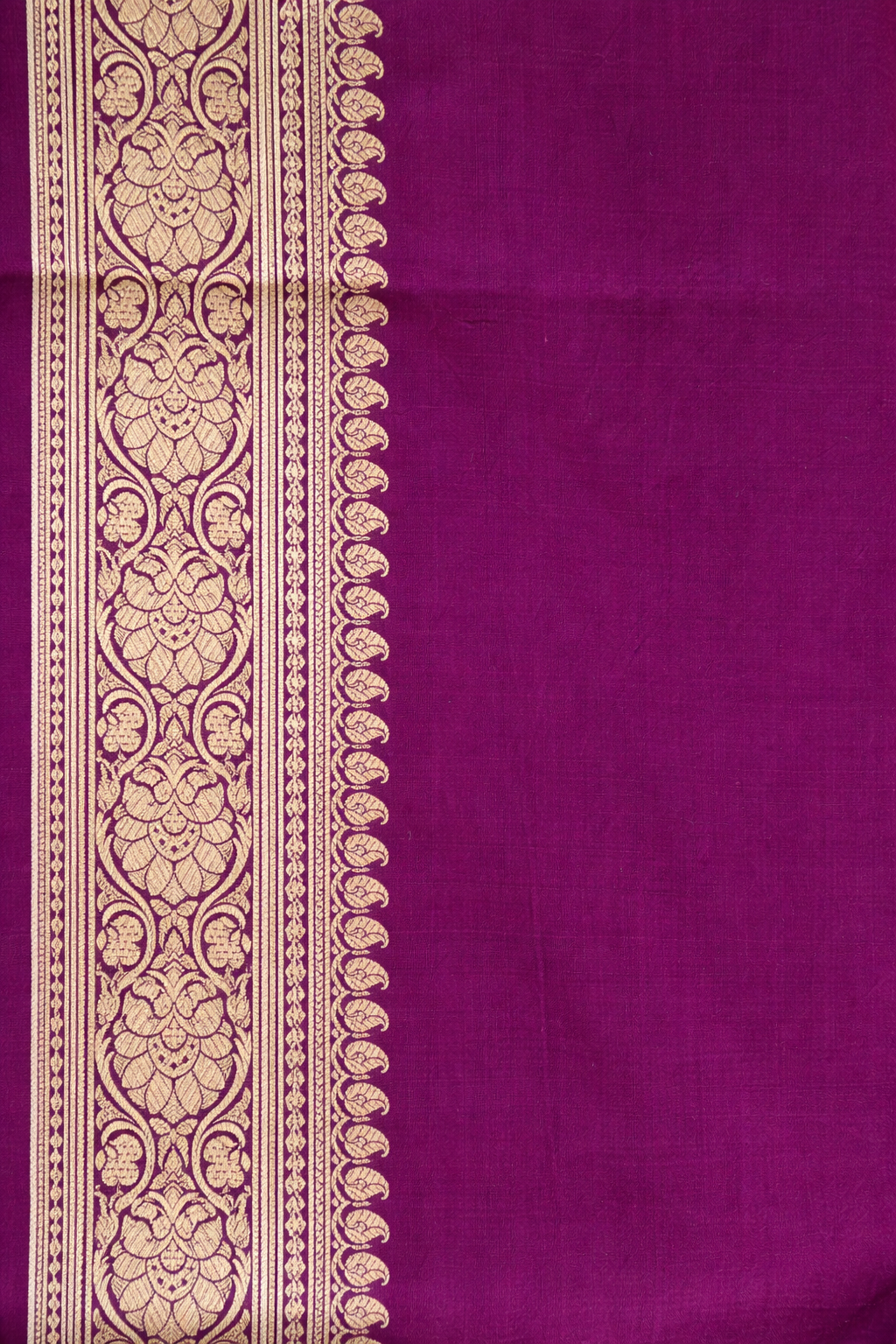 Pure Katan Silk Banarasi Saree in Royal Purple | Handwoven Silver-Gold Zari Jaal & Traditional Pallu