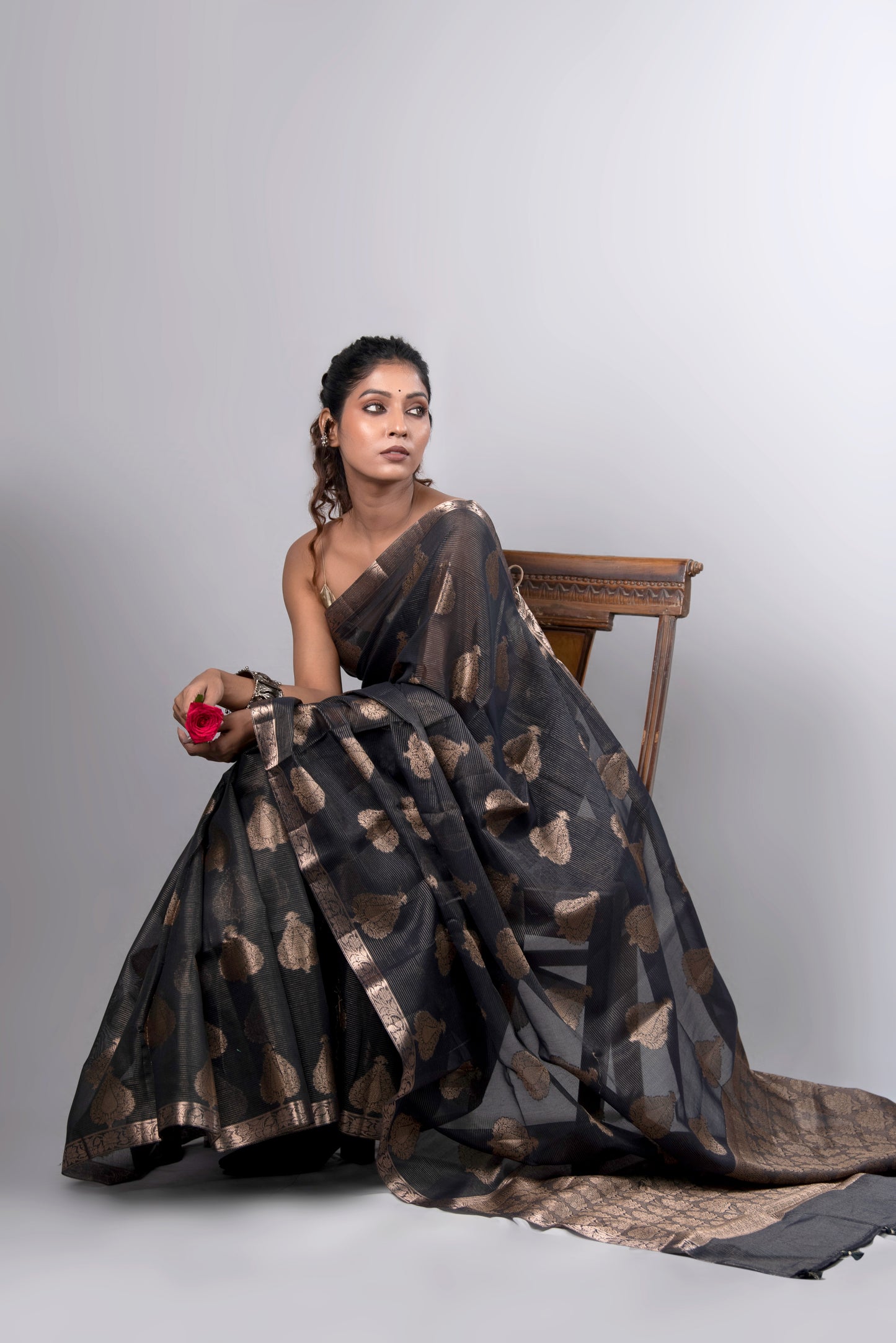 Noir Kashi Cotton Tissue Saree