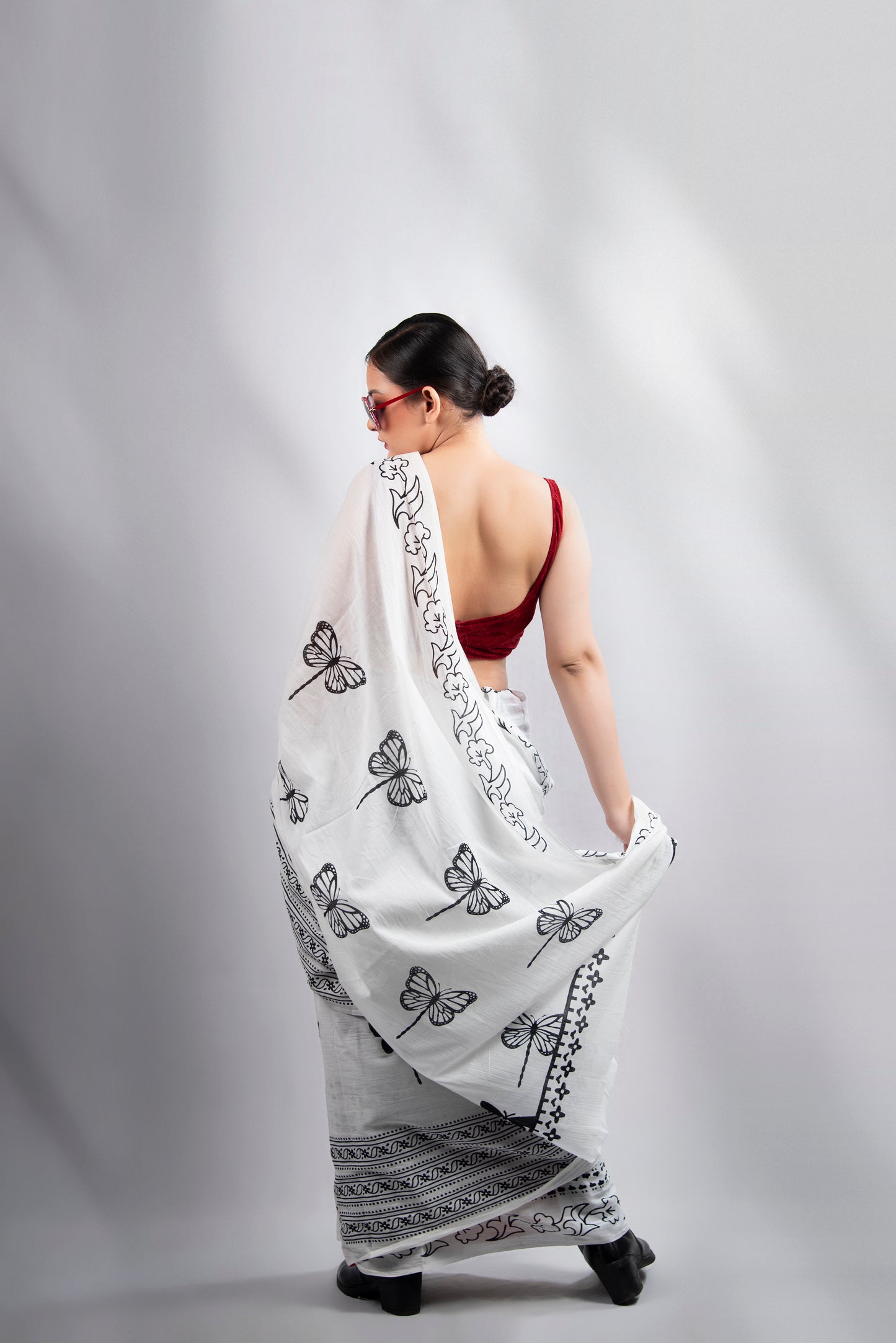 Noir Flutter Mul Cotton Saree