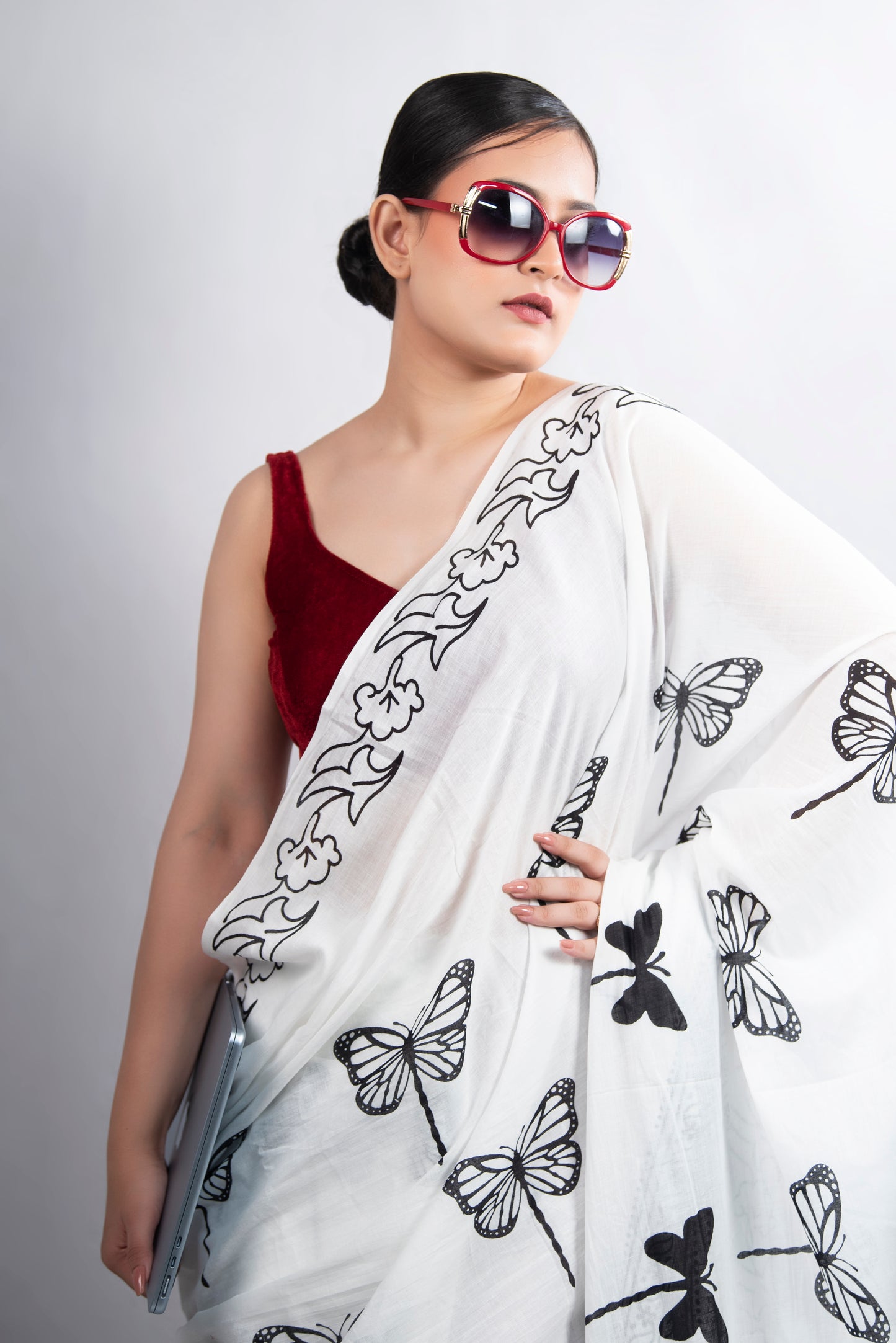 Noir Flutter Mul Cotton Saree