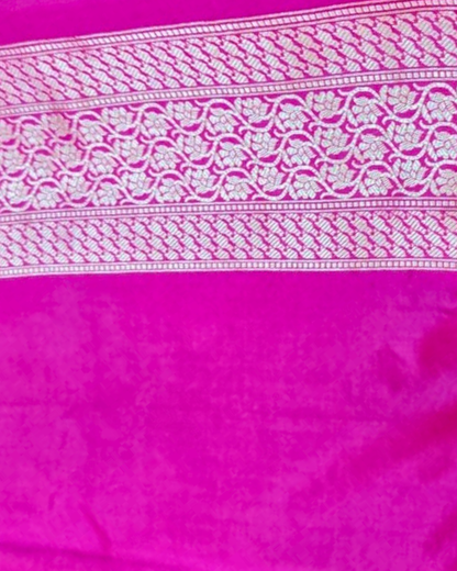 Rangrez Rangkat Banarasi Saree