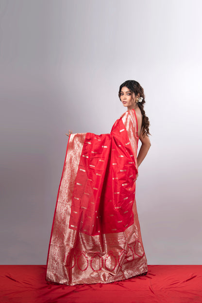 Laal Noor Art Silk Saree