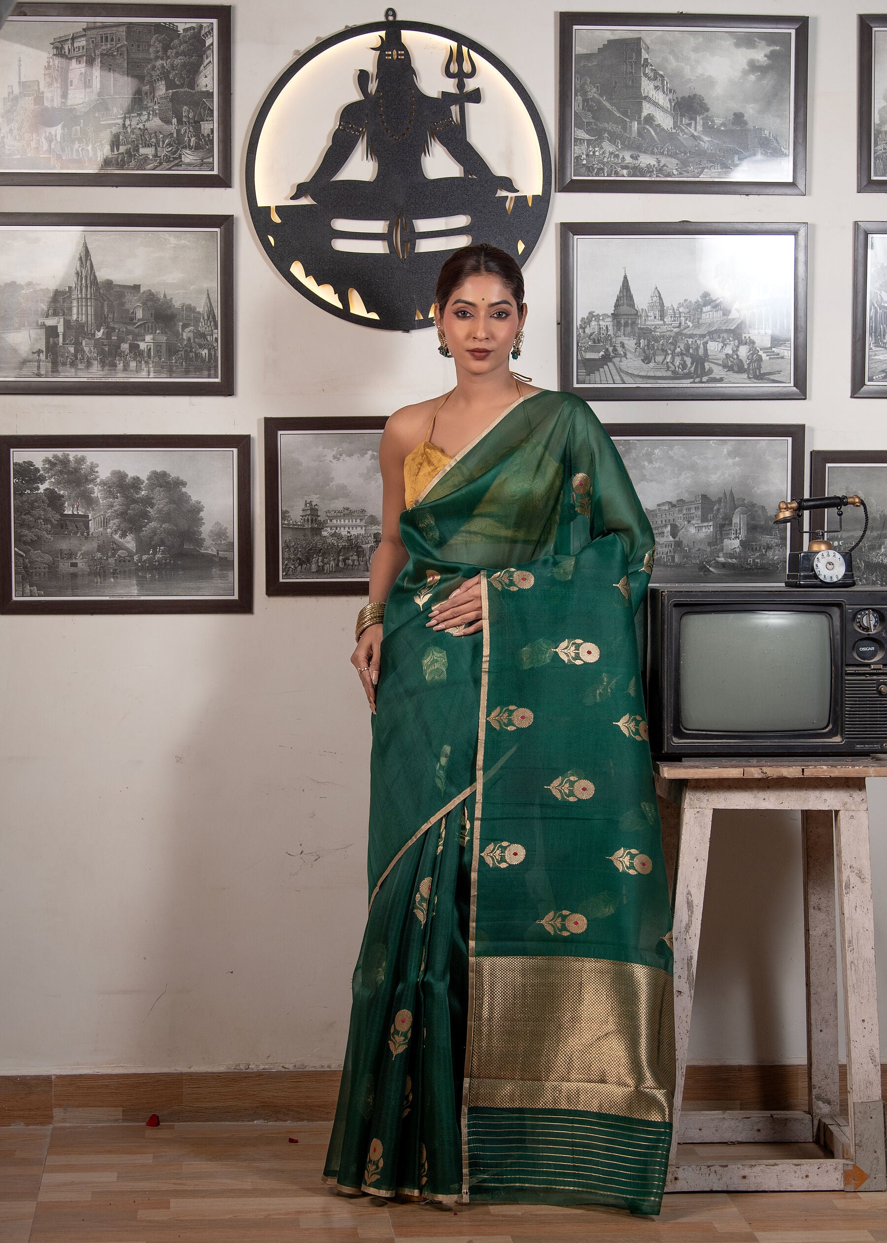 Pure Kora Silk Banarasi Saree in Emerald Green with Gold Zari Motifs | Lightweight Festive Wear